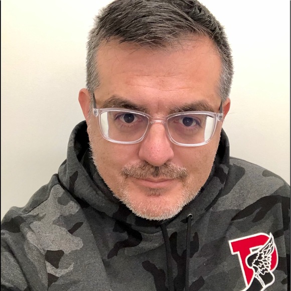 Meet your Posher, Manny - Picture 2 of 2